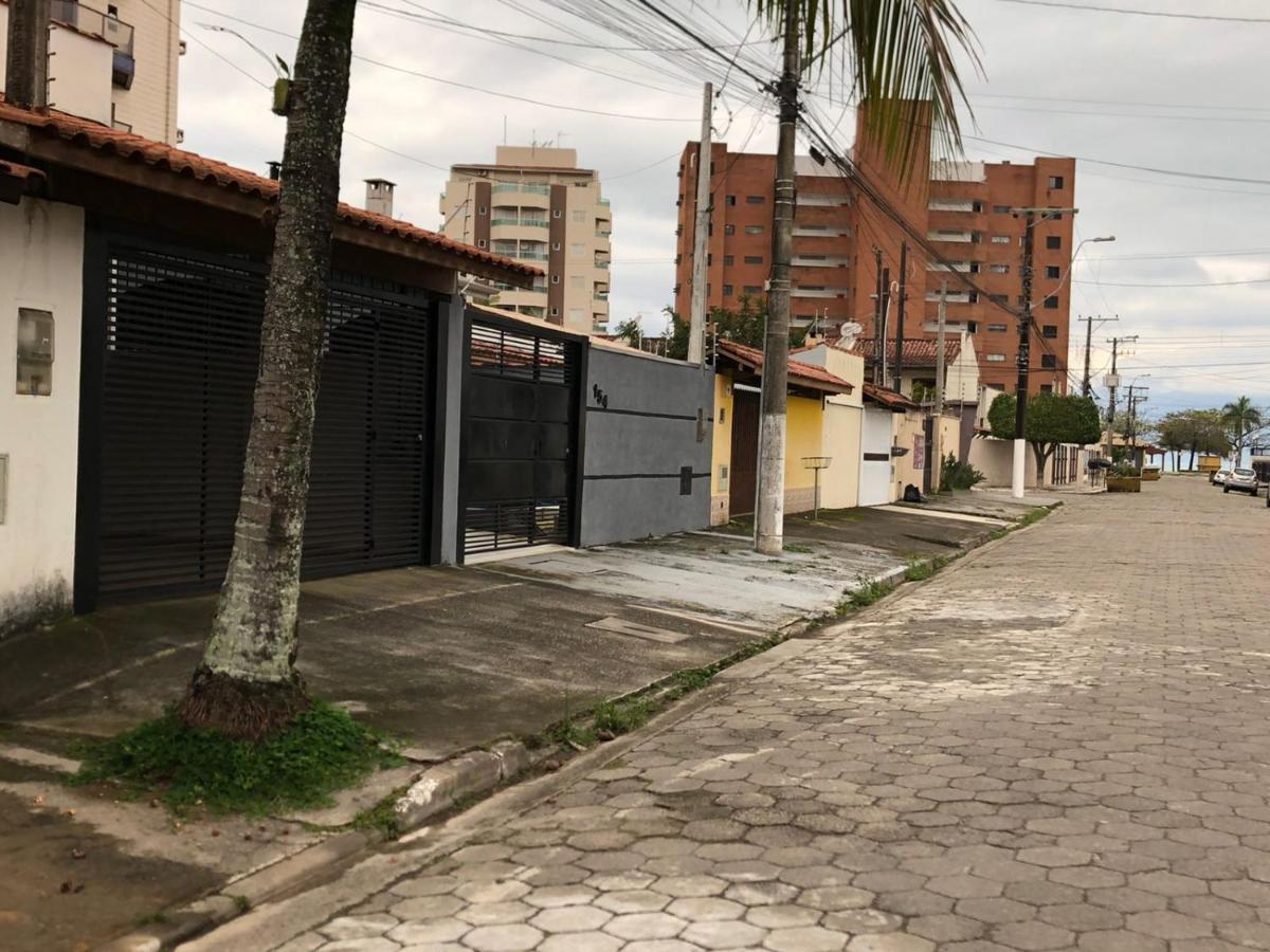 Casa Na Martim De Sa - 50M Da Praia Com Piscina Caraguatatuba Ngoại thất bức ảnh